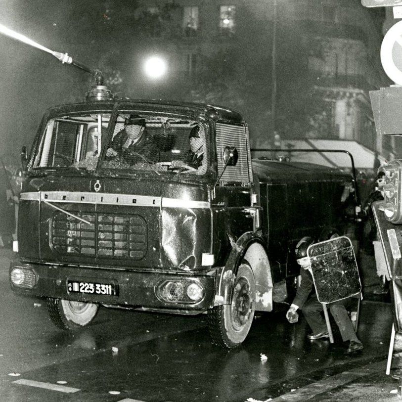 Camion antiémeute en mai 68.