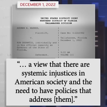 Capture de la citation originale en anglais : a view that there are systemic injustices in American society and the need to have policies that address \[them\]. En arrière plan, on peut voir le rapport de justice dont cette phrase est extraite, avec l'en-tête : United States district court, Northern district of Florida, Tallahassee division